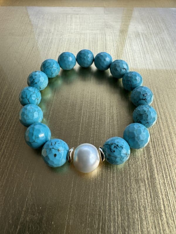 Luminous Turquoise Bracelet