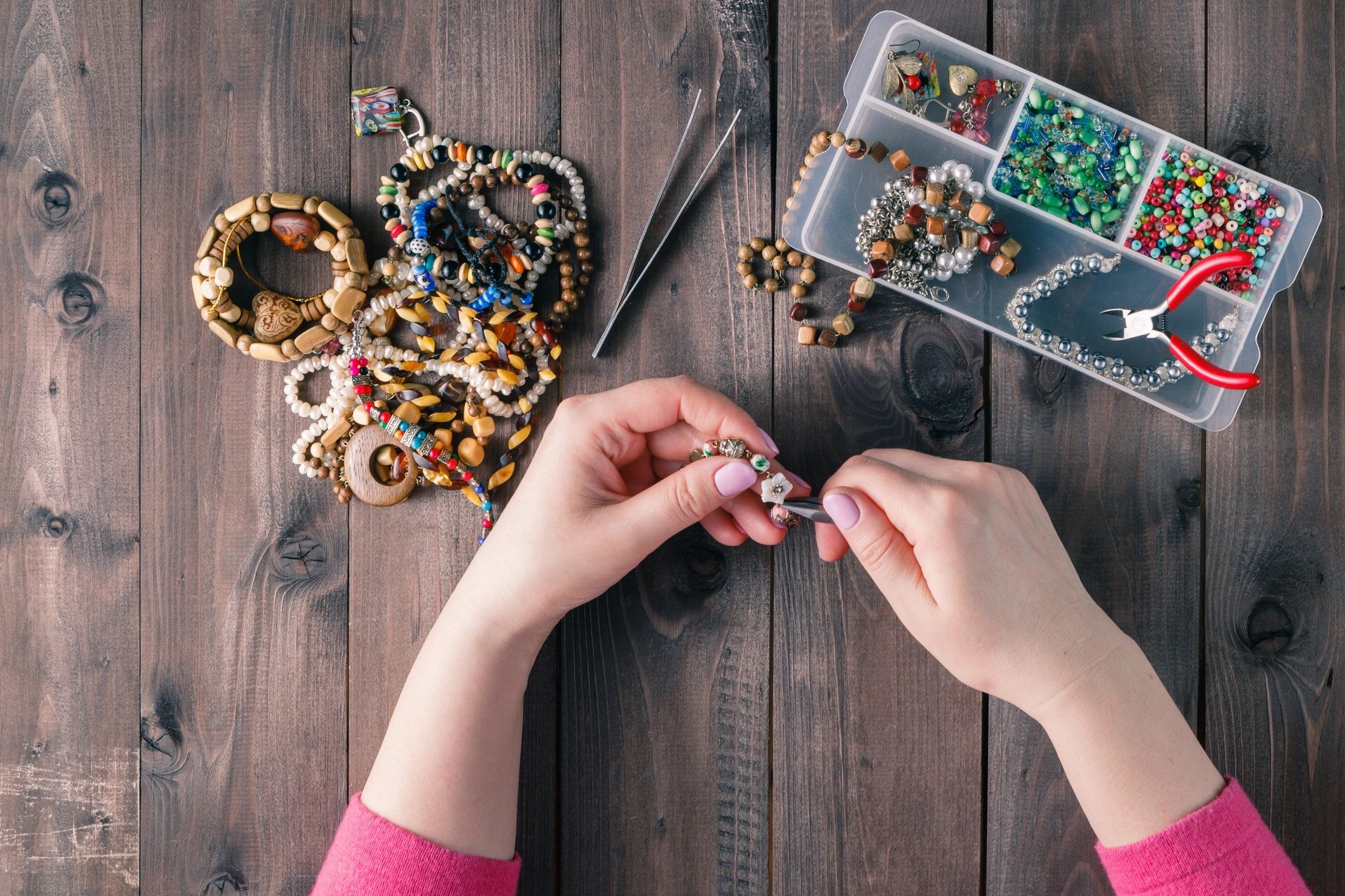 The Rise of Sustainable Materials in Handmade Jewelry