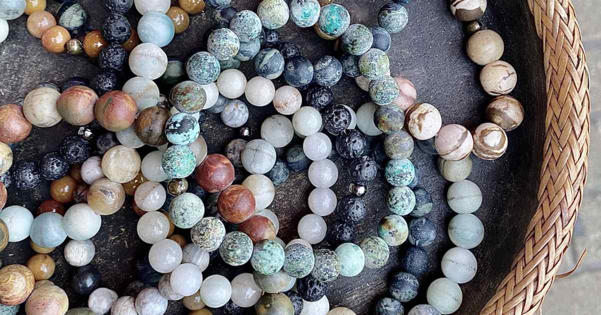 Why Czech Glass Beads Are Perfect for Crafting Bracelets